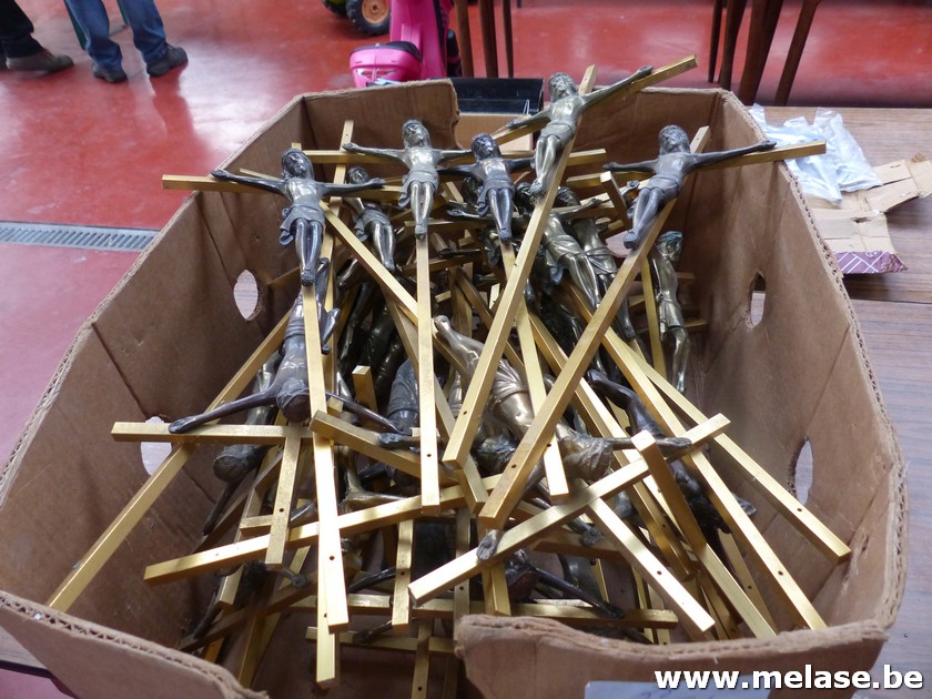 Koperen kruisbeelden