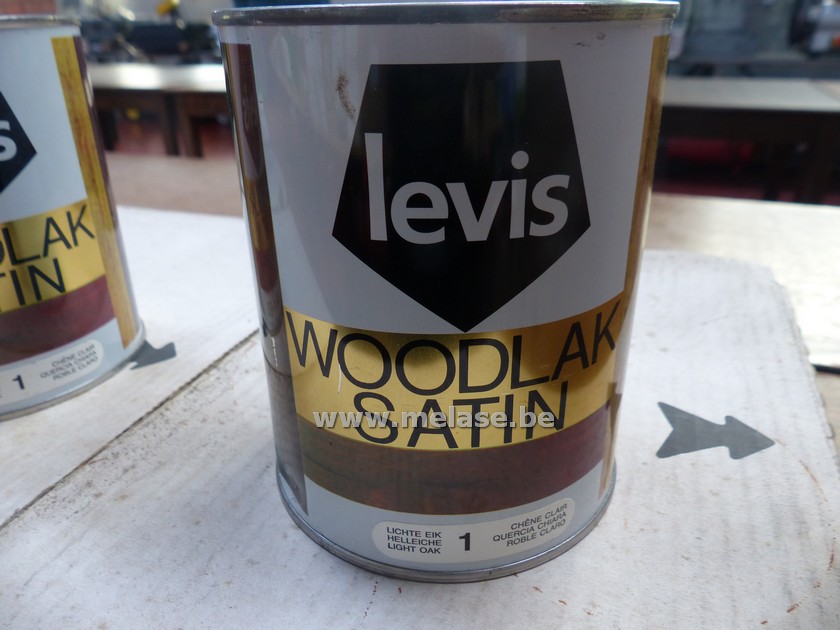 Woodlak Satin "Levis"