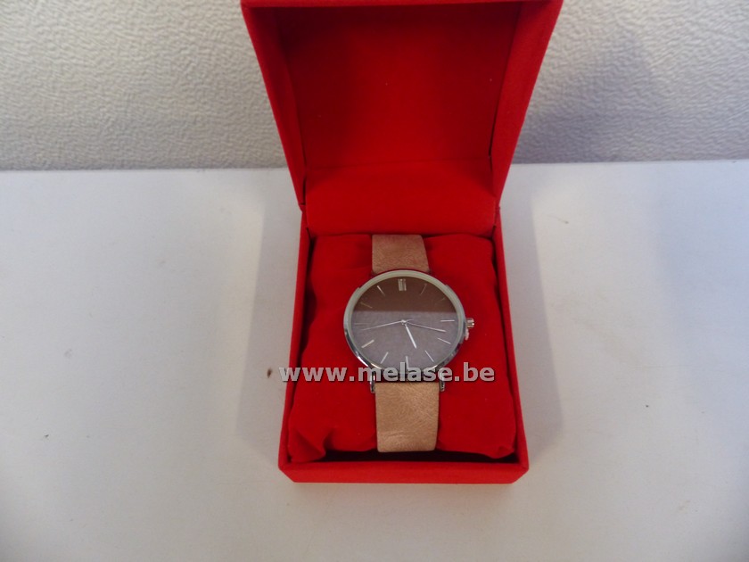 Dameshorloge "oud roze"