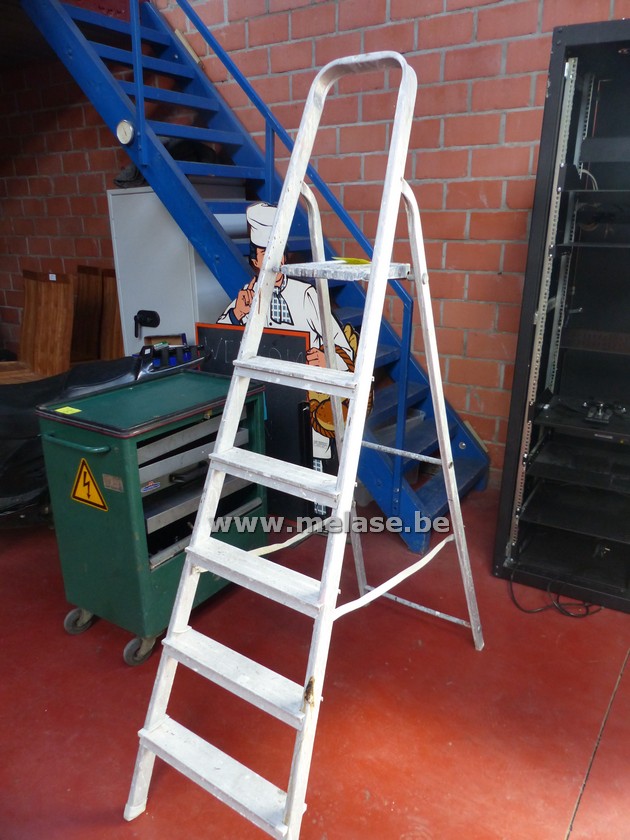 Alu trapladder