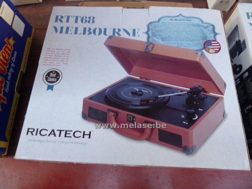 Platenspeler in koffer "RTT68 Melbourne - rood"