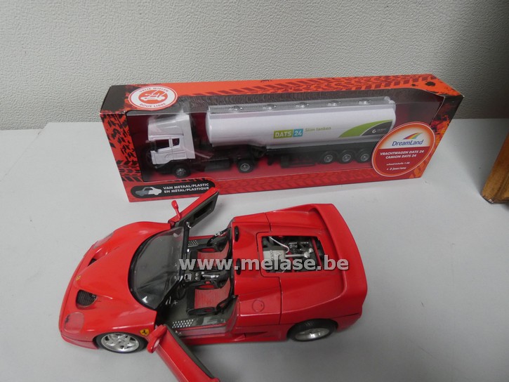 Miniatuurauto's "tankwagen DATS24 - Ferrari FSO"