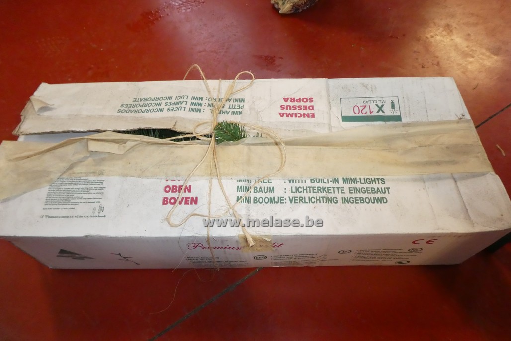 Mini kerstbouw met ingebouwde verlichting