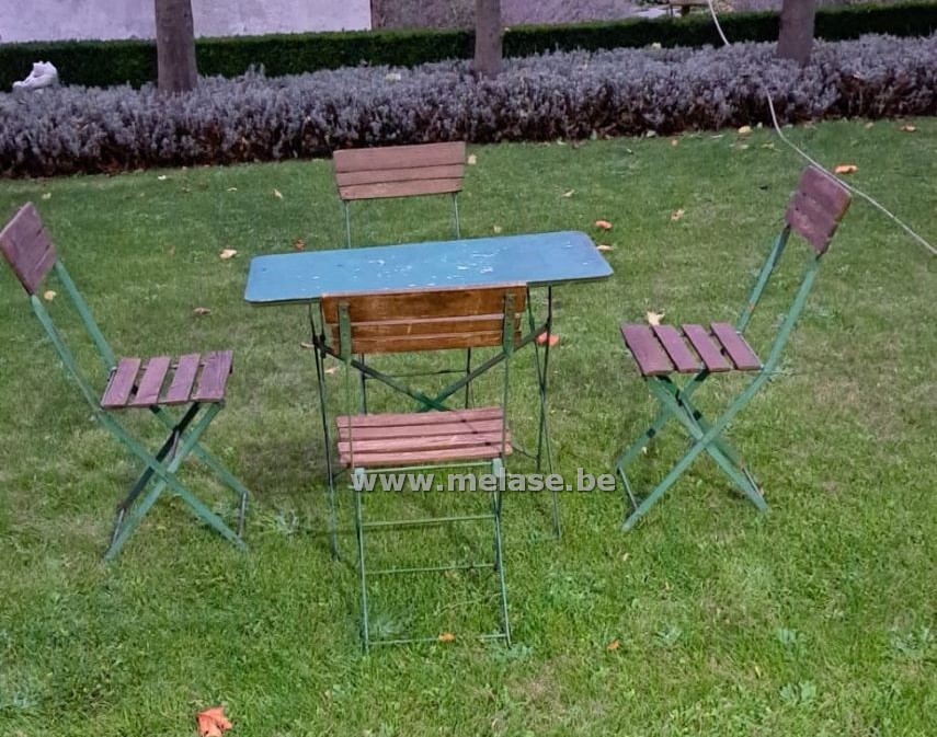 Metalen tuinsetje