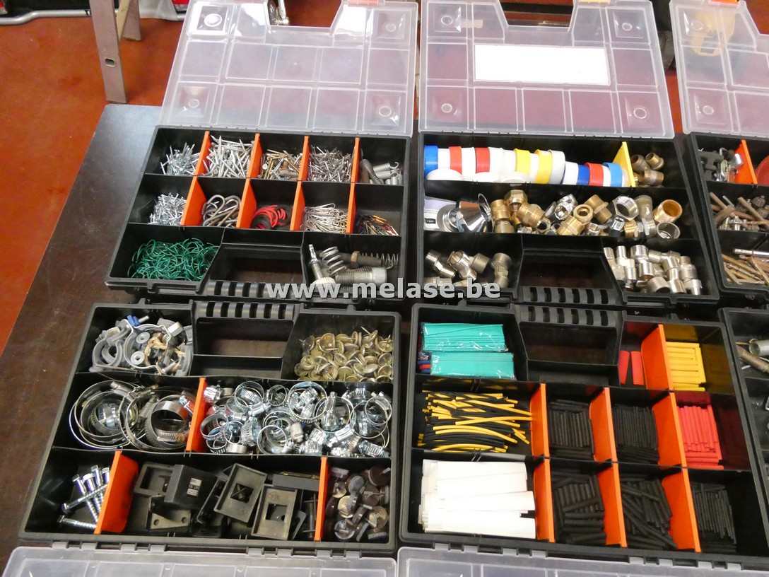 Gereedschap/sorteerbakjes