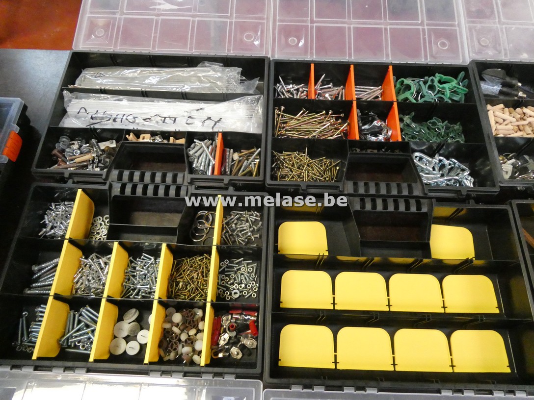 Gereedschap/sorteerbakjes