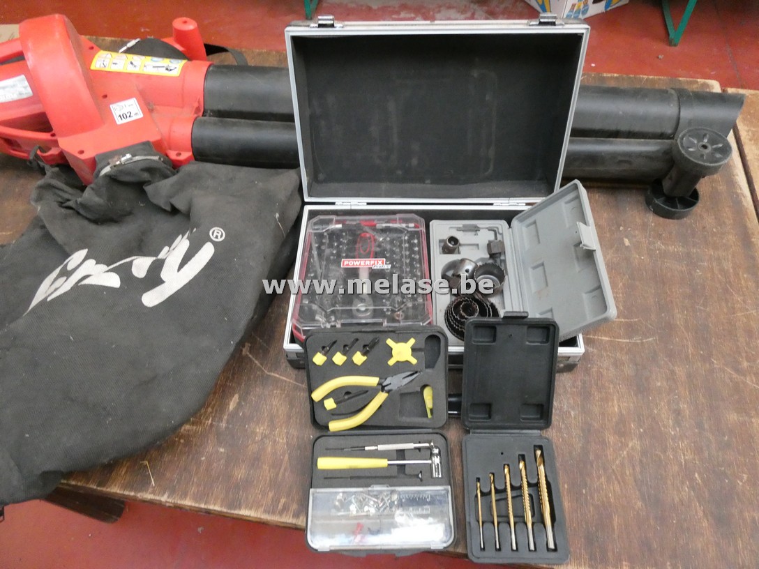 Koffertje met boren en bitsen