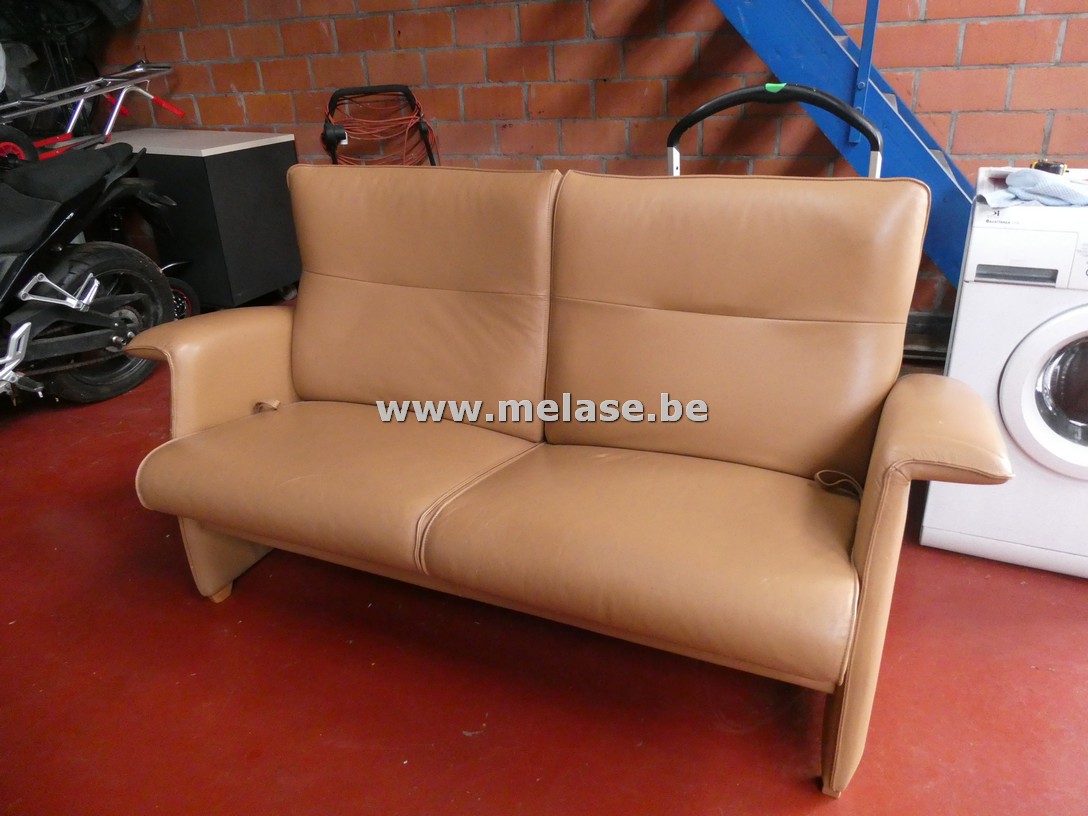 Licht bruine lederen zetel