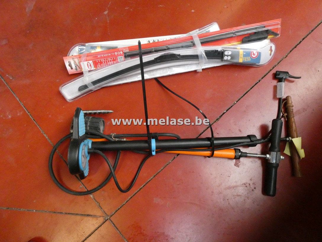 Ruitenwissers + fietspompen