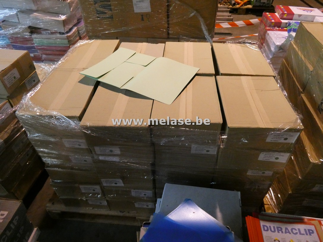 Pallet groene dossiermappen met 3 kleppen