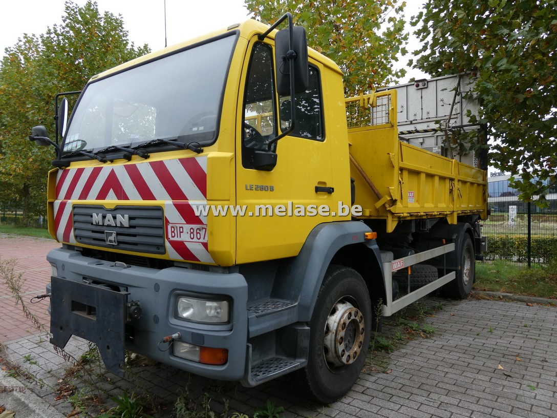 MAN LE 280 B met botsabsorbeerder