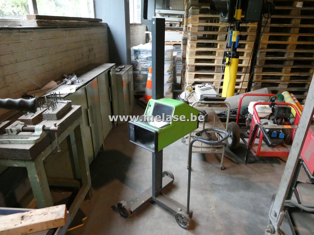 Afsteltoestel voor autolichten "Bosch"