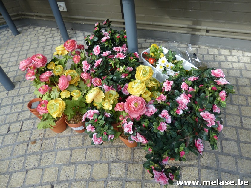 Partij kunstbloemen