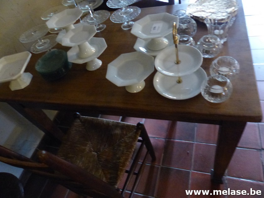 Lot rechthoekige tafels 