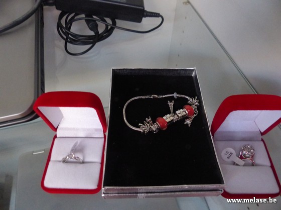 Armband "rood" + 2 ringen "