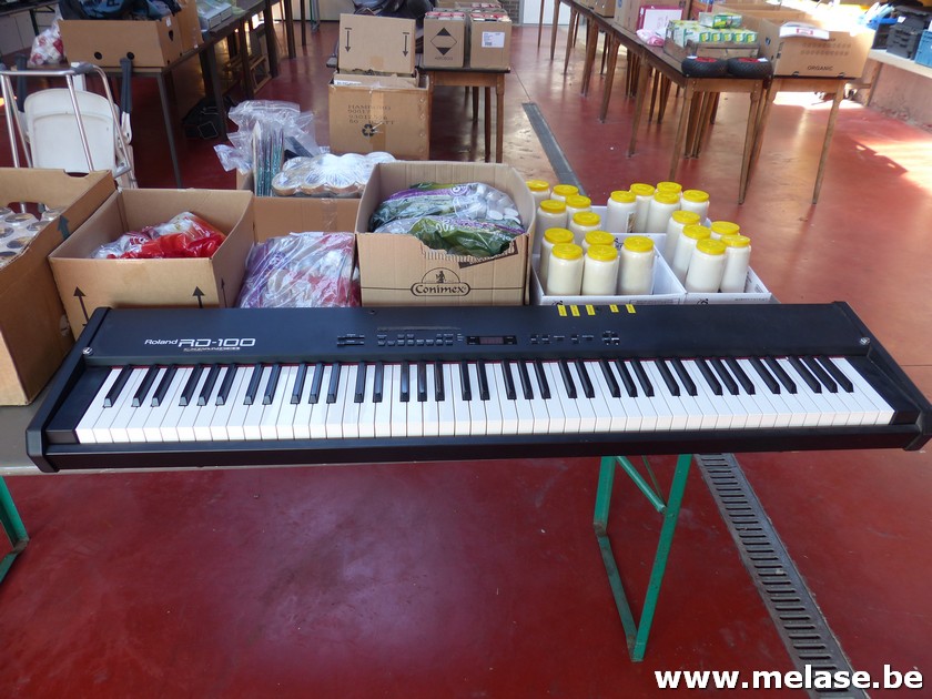 Synthesizer "Roland"