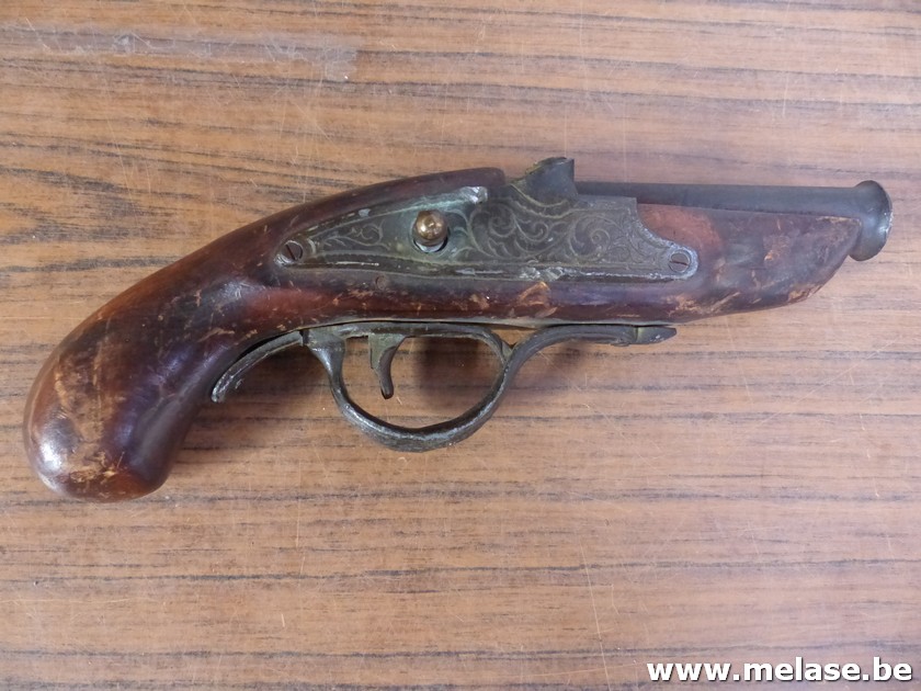 Antieke houten revolver