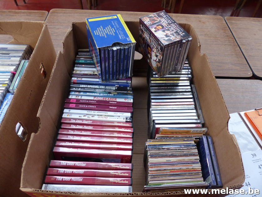 CD's - DVD's - singles