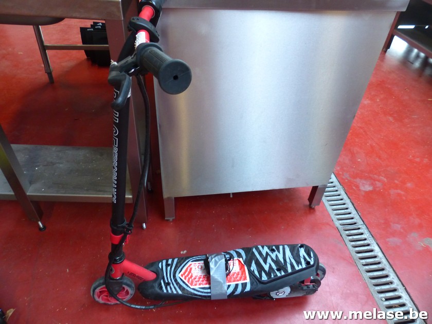 Elec. step "zwart/rood"