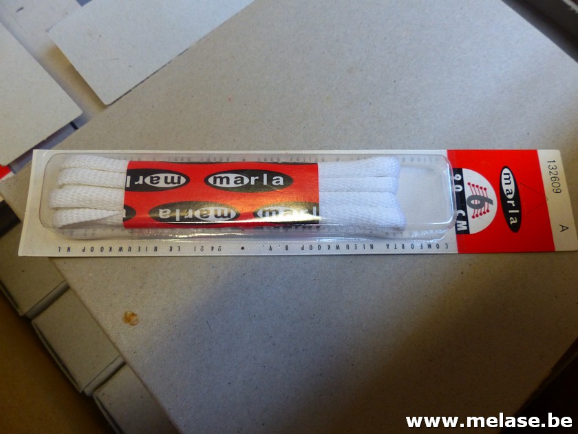 Witte veters