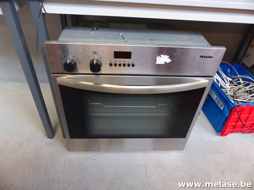 Inbouwoven "Miele"