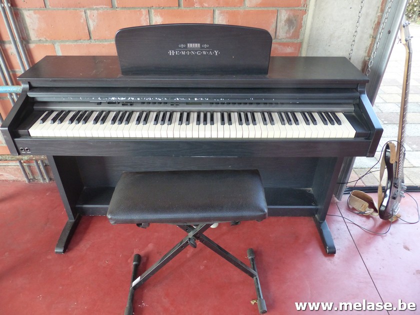 Piano "Hemingway"
