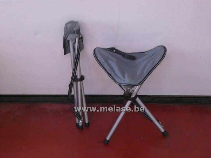 Vouwstoeltjes "3-pikkel"