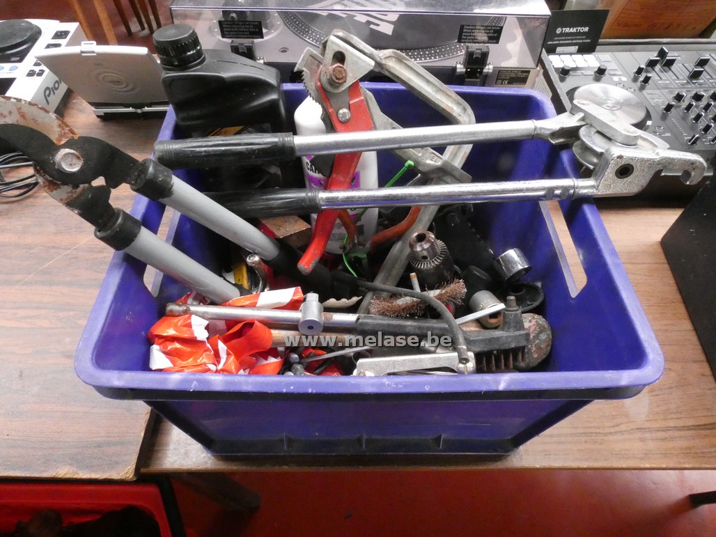 Bak div. werkgereedschap