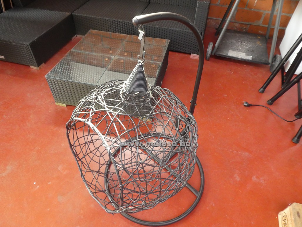 Hangnest
