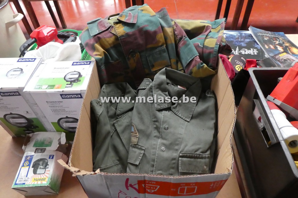 Legerkleding