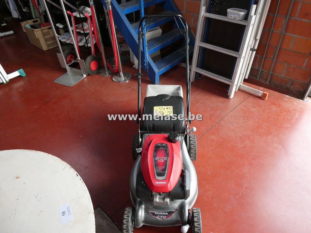 Benzine grasmaaier "Honda"