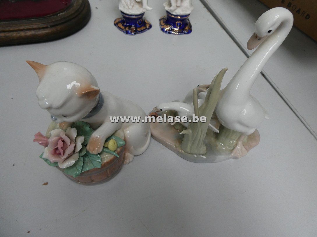 Spaans porseleinen beeldjes "CasAdes - M. Reguena"