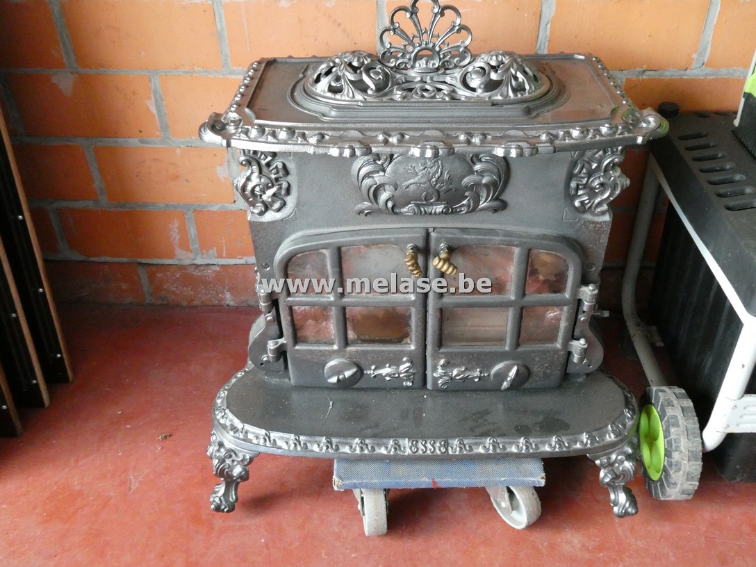 Decoratieve houtkachel