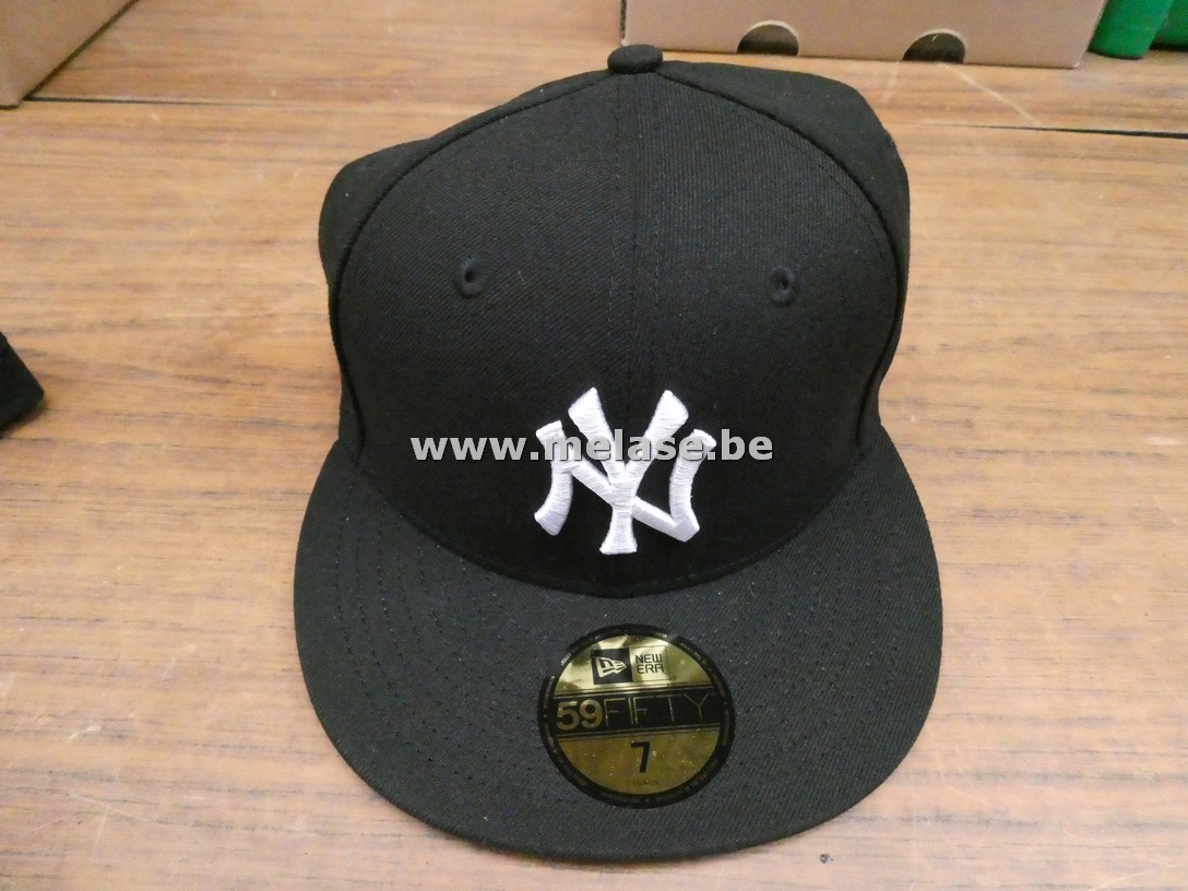 Pet "NY - zwart/wit"