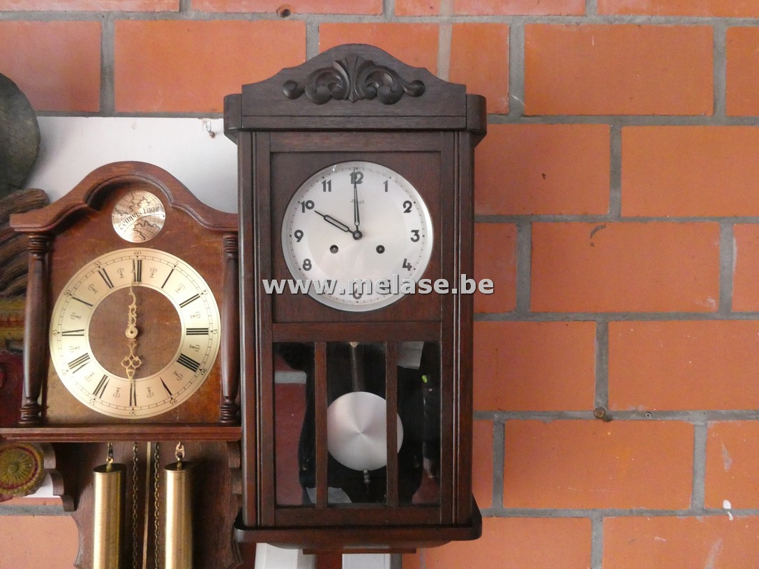 Oudtijdse pendule wandklok