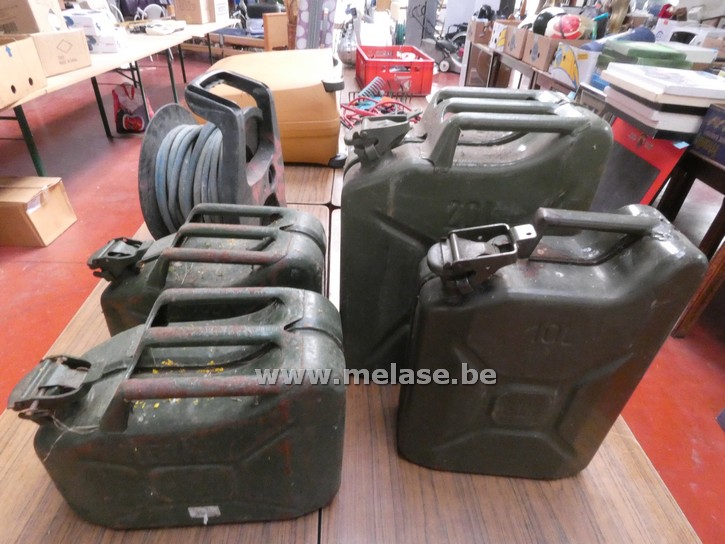 Metalen jerrycans