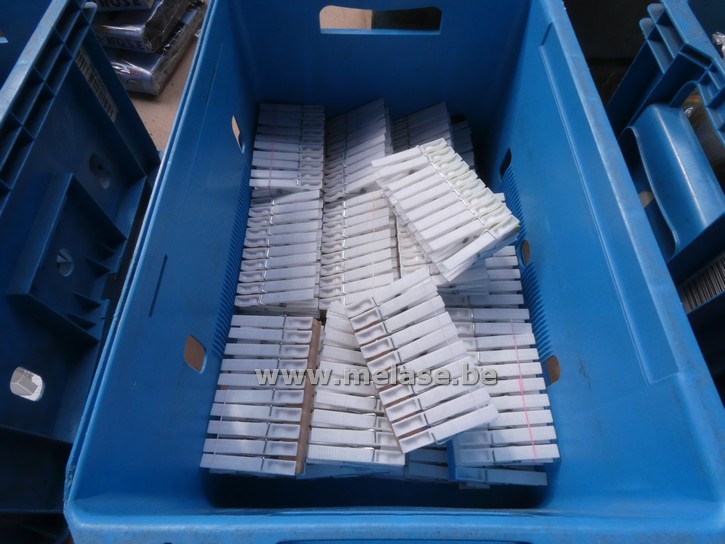Wasknijpers "wit - plastiek"