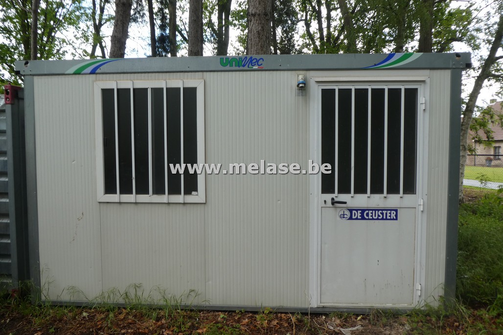 Werfcontainer + inhoud