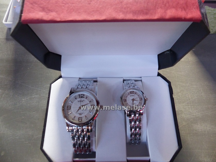 Horlogeset "zilver grijs"