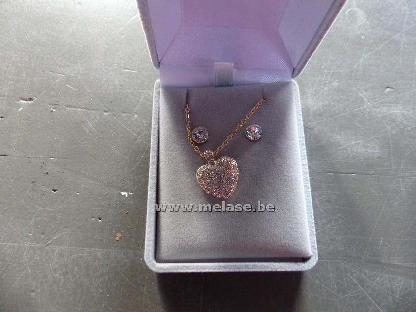 Juwelenset "hart met steentjes"