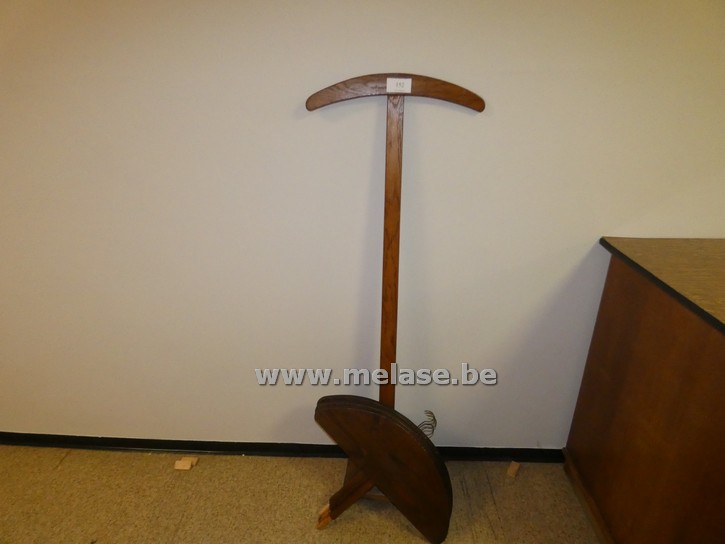 Houten kledinghanger