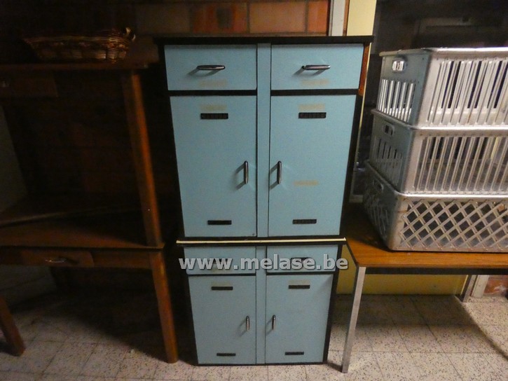 Vintage wandkast "lichtblauw"