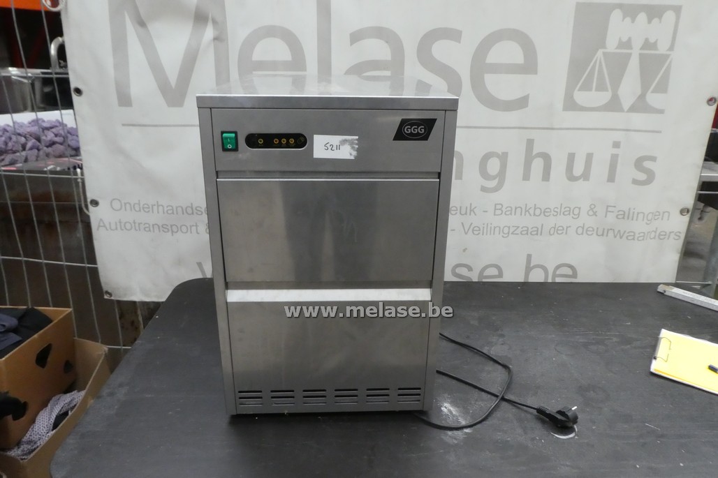 IJsblokjesmachine "GGG"