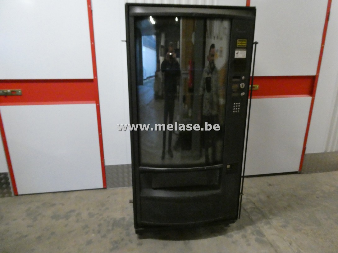 Frisdrankautomaat "Azkoyen Palma"