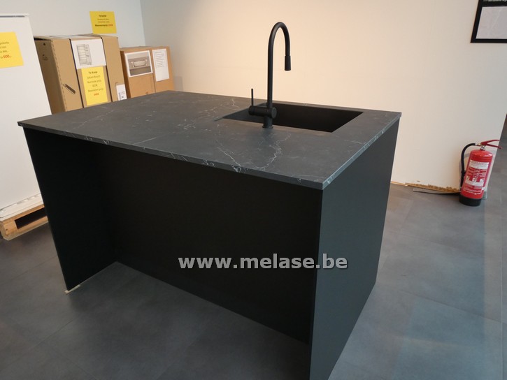 Toonzaalkeuken "eiland"