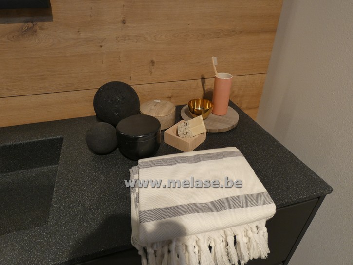 Decoratie "badkamermeubel lot 36"