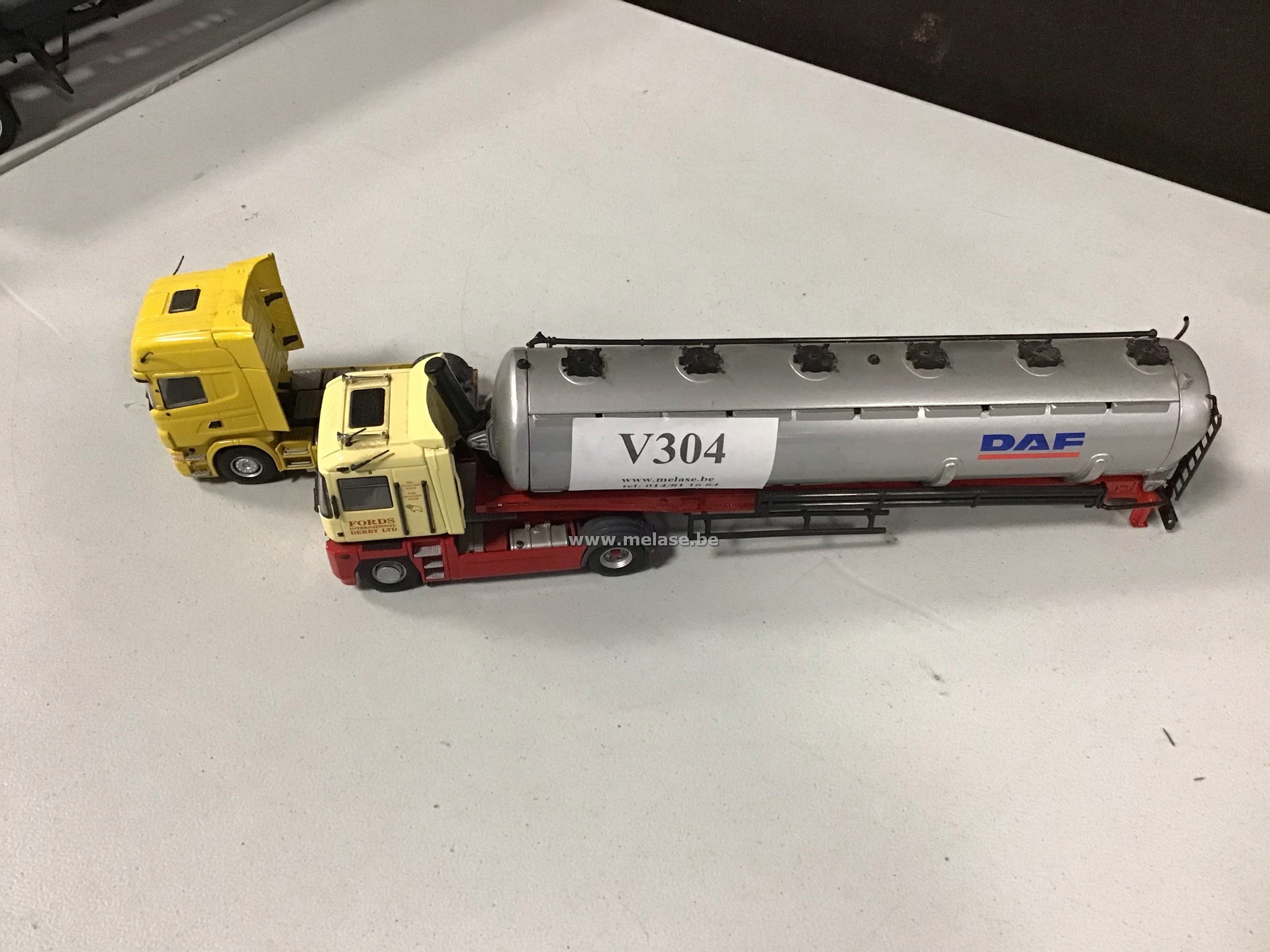 Miniatuur vrachtwagen "Tankwagen"