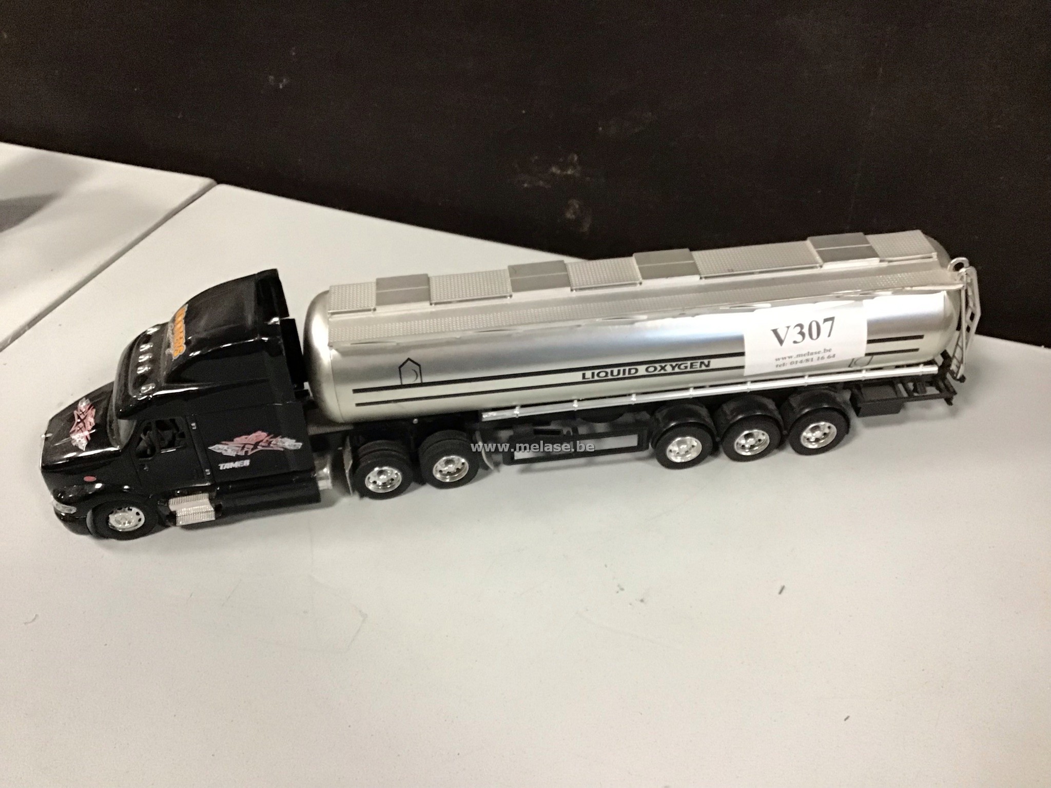 Miniatuur vrachtwagen "Liquid oxygen"