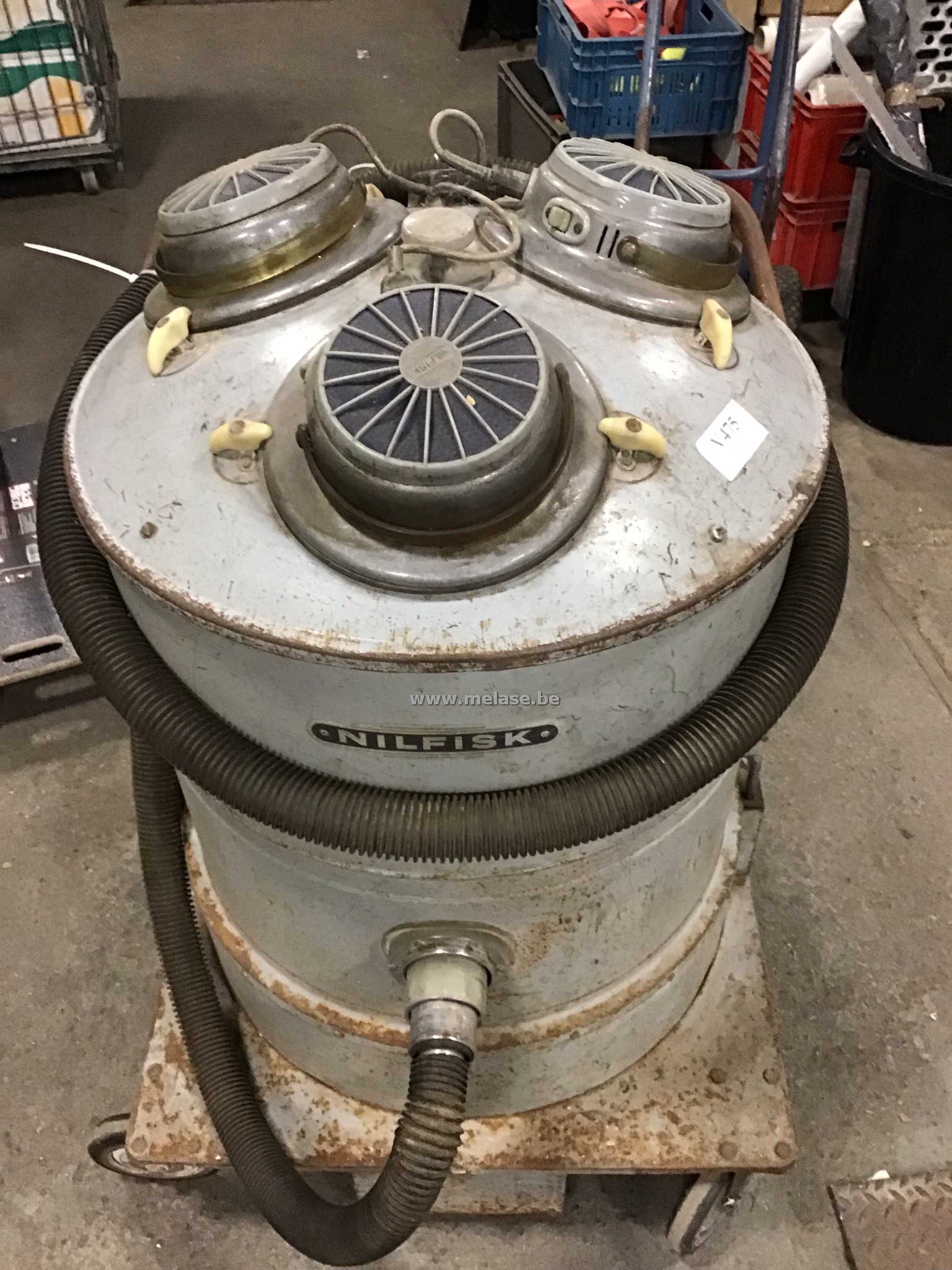 Industriële stofzuiger "Nilfisk"