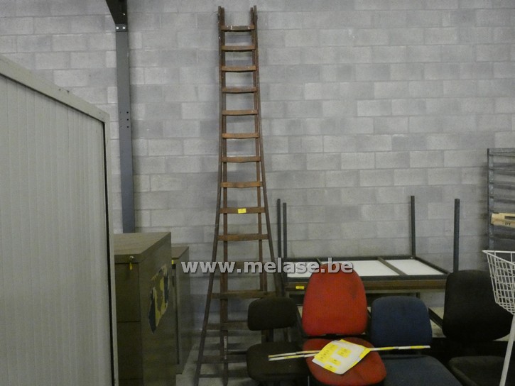 Houten ladder "2x14 treden"
